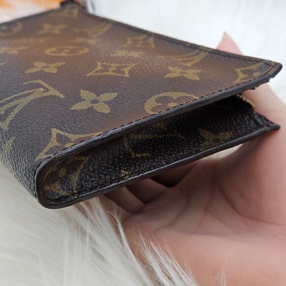 Louis Vuitton Monogram Toiletry Pouch 17 - Picture 10 of 17